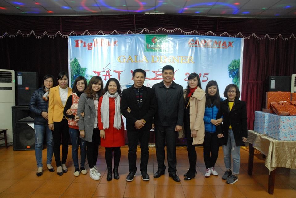 Chúc mừng năm mới phòng kế toán bán hàng